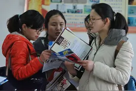 有一种特殊公务员叫“选调生”，满足条件的大学生，无需参加国考图片