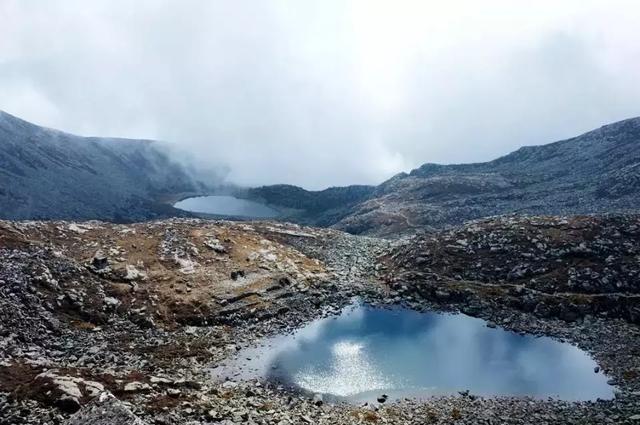 跟着郑州户外驴友团，徒步中国十大非著名山峰