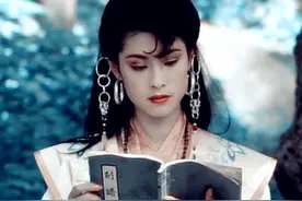 飞天魔女出战金灯剑客是不自量力？说说龙云凤争强好胜的原因图片