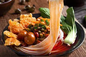 真实测评六家螺蛳粉！隔壁邻居臭到敲门图片