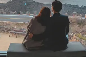 男人对你心动了，会有这几个“故意”图片