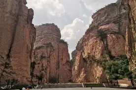 山西最值得打卡的红色景点，改造后的黄崖洞峡谷景色独一无二图片