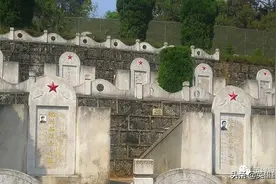 纪念在南疆自卫还击作战中牺牲的军校毕业的青年军官们图片