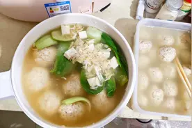 自制清蒸蟹黄狮子头 七言图片