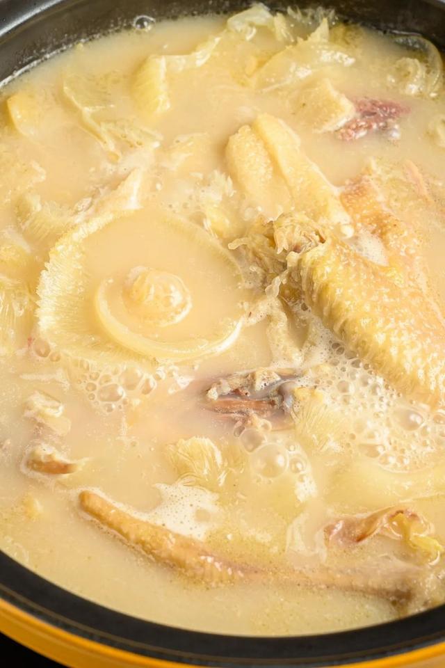 翅骨花胶煲鸡 2026年翅骨花胶煲鸡汤的做法