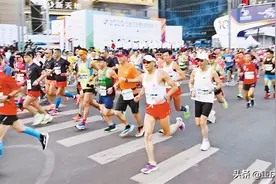 本土男女选手夺得2020重庆马拉松赛冠军 未来将举行半程马拉松赛、十公里赛等系列赛事图片