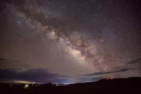 7月流萤，赠君繁星图片