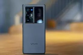 看完X70 Pro+和iPhone12 Pro Max拍的月亮，才明白苹果和vivo的差距图片