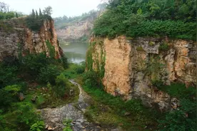 采石误撞神秘山洞，2000年古墓现身，引出一段千年宫廷秘闻图片