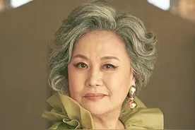 嫁两个男人离三次婚，儿子车祸孙女不见面，朴元淑威风只在电视里图片