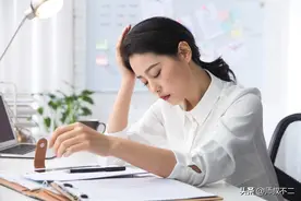 女人长期缺少男人关爱，会有这3个表现图片