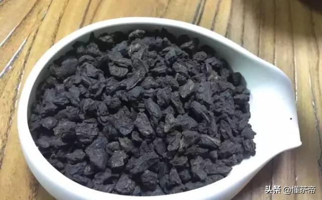 普洱“碎银子”居然有黏合剂？购买时一定要注意这3点以防上当