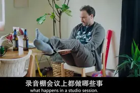 “偷窥邻居夫妻卧室24小时后，她领悟了婚姻的真相……”图片