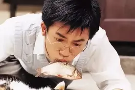 重看《情深深雨濛濛》：同样是“舔狗”，为什么杜飞能成功上位？图片