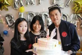 14岁李嫣与爸爸一同做公益 父女二人齐跑步露甜笑状态好图片