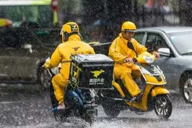 美团回应来了！给骑手 8 分钟弹性时间，恶劣天气可停止接单图片