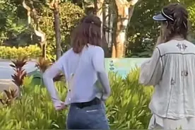 阿娇与阿sa同框录节目，无美颜镜头下身材曝光，网友：一胖毁所有图片