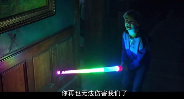 满屏鲜肉的R级尺度，还在乎什么评分