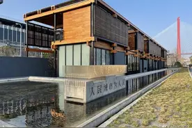五一魔都最美假日小旅行！2元轮渡，黄浦江东西岸骑行漫步图片