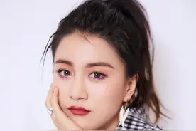 她是“好声音”选手的最大赢家 没名次没作品却转身成了总裁夫人图片