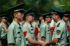 当2年兵、5年兵、8年兵、12年兵，他们退伍时有什么区别？图片