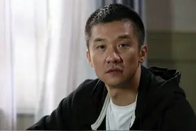 和柯蓝暧昧多年，前妻却为他说话，老实的黄志忠，比你想象的聪明图片