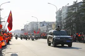 欢迎回家！长白山开发建设集团千人队伍热烈欢迎第六批援鄂英雄凯旋图片