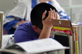 高三走单招的学生注意了，毕业后很容易后悔，学生可别走错路图片