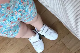 表情包：今天搬砖不狠，明天地位不稳图片