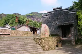 江西龙虎山下古村，村民全是道教天师后人，一年四季没有蚊虫图片