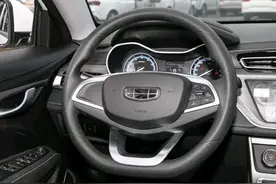 送给58岁父亲的生日礼物：吉利帝豪！车不贵，但是爱无价图片