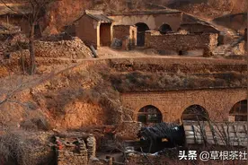 知青往事：二愣子改邪归正娶了带着娃娃的寡妇，他说多亏了一个人图片