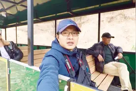 丽江旅行：坐上奔向幸福的列车，游览金沙江视频封面