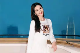 女士卫衣的穿法分享，招招致胜，一键释放你的美图片