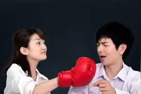 教培人员卖房卖车，245万房子卖价180万，却有人说这是因祸得福？图片