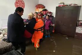 莫怕，亲爱的同胞！莫哭，亲爱的同胞！众志成城再造新家园图片