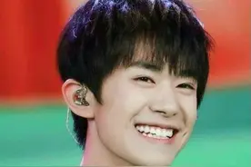 最受网友喜爱的明星酒窝TOP10梨涡浅笑，你醉倒在了谁的酒窝里？图片