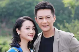 当年央视花旦曹颖，嫁给“笨男人”王斑；爱情哪有什么差距可言？图片