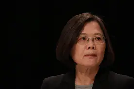 欲放弃南海十一段线，蔡英文认贼作父，解放军应做好最坏的打算图片