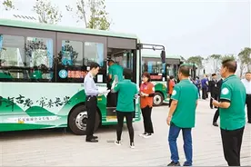 长安区首条 旅游公交专线开通途经辐射60多个景区（景点）图片