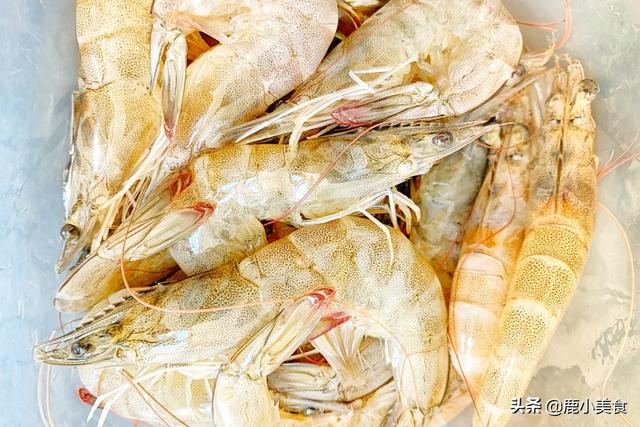 超市买虾时眼睛要擦亮！碰到4种虾，再便宜也别买，不新鲜浪费钱