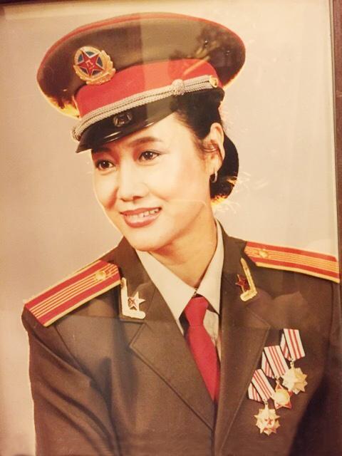 王丽云：演艺之路坎坷，坚决不复婚，将前夫当亲人刚刚好