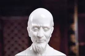 老祖宗的忠告：一个人衰败前的二个“征兆”，有一个，也要重视了图片