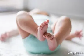 老人非要给孩子睡扁头？圆头比扁头更聪明？原来这些年都错了图片