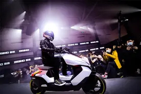 电动潮牌ZEEHO极核发布 首款电动摩托2021年量产上市图片