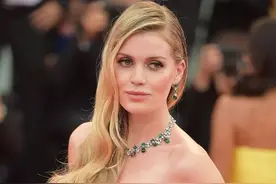 29岁的时尚红人白富美要嫁61岁老头？图片