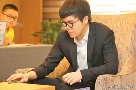 金牌孟主播将柯洁的两条大龙生吞活剥（围棋屠龙谱之孟泰龄篇）图片