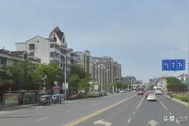 交通标牌和地面标线不一致车主被罚款扣分 淮安交警：违章没法改图片