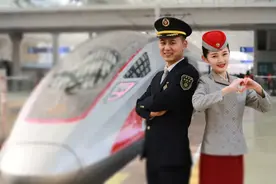 火车坐过站怎么办？找他！图片