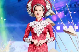 令人惊讶，越南奥黛节上笑靥如花的美女图片